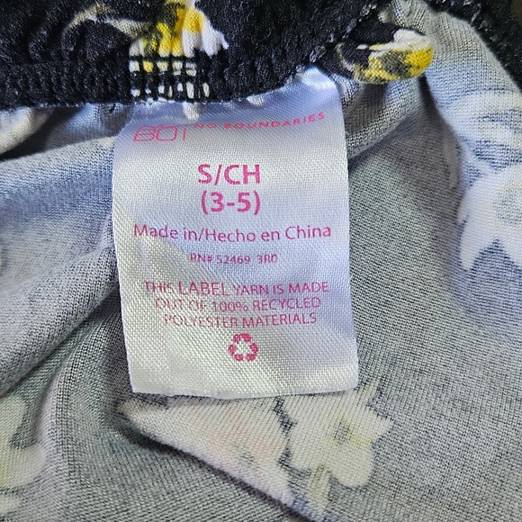 No Boundaries Black Floral Long Sleeve Scoop Neck Top Size M - Picture 4 of 9